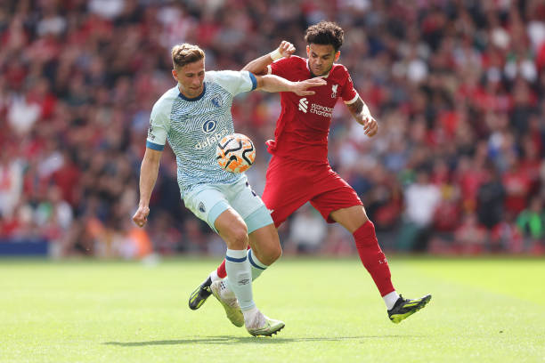 适应队友配 适应队友配