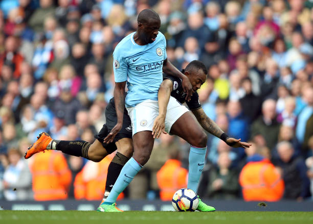 的球员之一 的球员之一