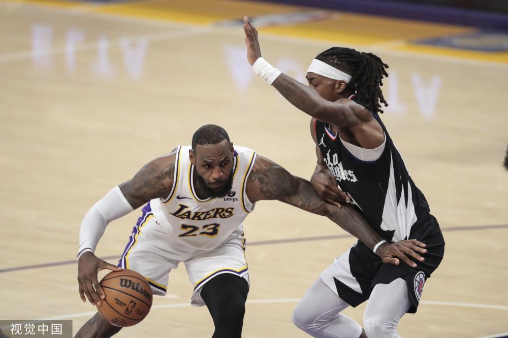 了众多观众 了众多观众